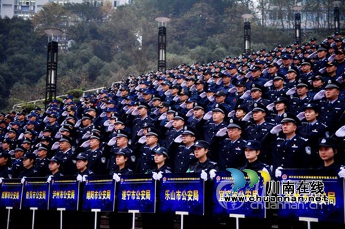 省公安第四届教官教学技能大比武在警院举行(图5) 省公安第四届教官教学技能大比武在警院举行(图5)