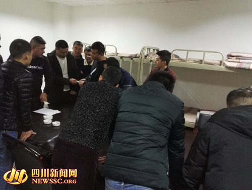 自贡富顺5岁男孩走失 全城总动员接力寻人(图2) 自贡富顺5岁男孩走失 全城总动员接力寻人(图2)