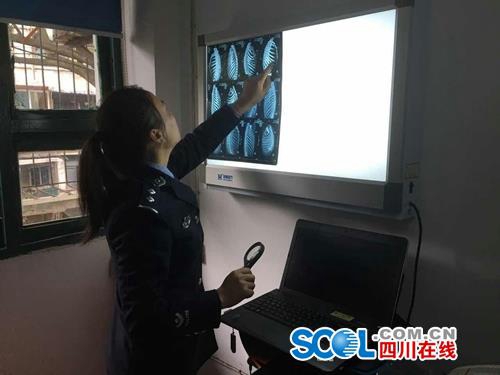泸州首位现场女法医&nbsp;&nbsp;怀胎八月仍赴案发现场