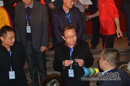 泸州上甑工技能大赛开赛&nbsp;24名酿酒高手大比武(图4)