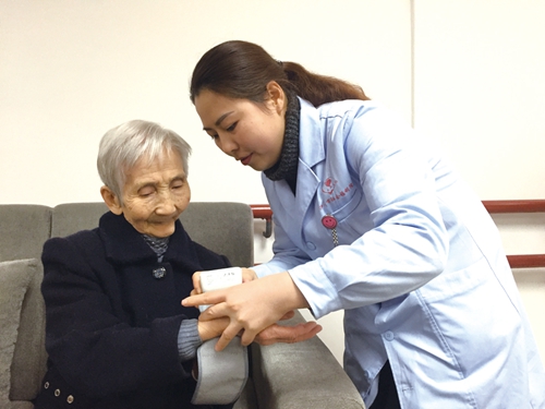 转型路华丽蝶变&nbsp;&nbsp;幸福果惠及民生(图3)