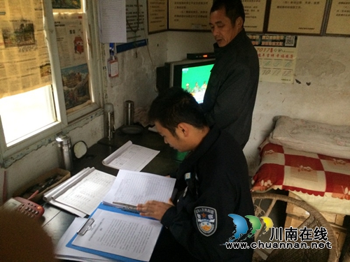 泸县公安局石桥派出所检查民爆库房安全
