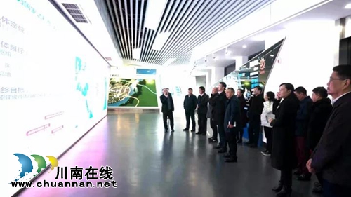 部分住泸省政协委员视察自贸区川南临港片区(图3) 部分住泸省政协委员视察自贸区川南临港片区(图3)