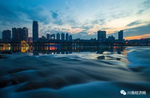 叶辛：唱一支泸州的歌(图2)