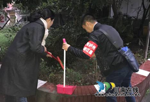 红星街道开展持续巩固创文成果志愿服务活动(图1) 红星街道开展持续巩固创文成果志愿服务活动(图1)