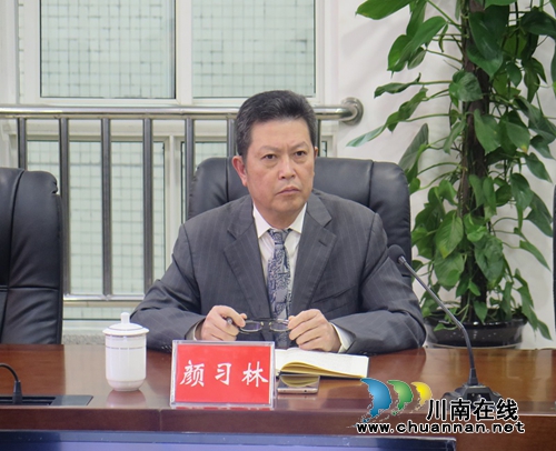 泸县邀请专家研讨城区道路交通