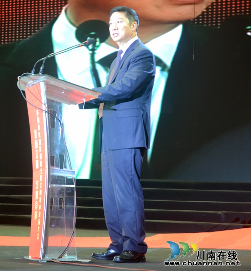 江阳区举行创建全国文明城市表扬大会(图6)