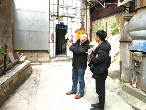 泸州：老居民楼加装电梯&nbsp;变洋房见证幸福(图2)