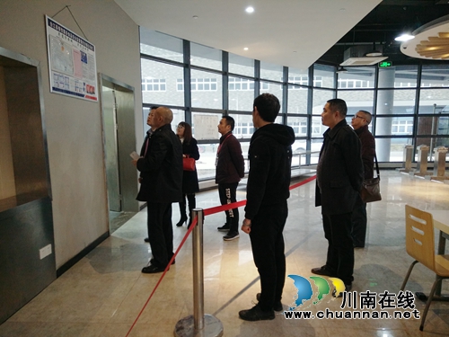 合江县食品安全创建工作督查组到临港园区开展督查(图1)