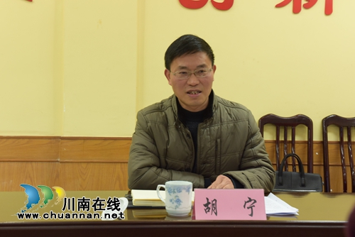 叙永县委宣传部长胡宁调研教育工作(图2) 叙永县委宣传部长胡宁调研教育工作(图2)
