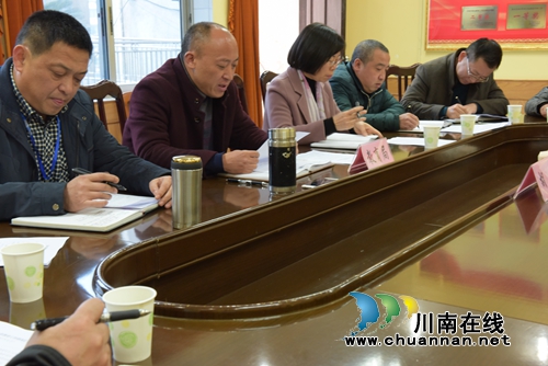 叙永县委宣传部长胡宁调研教育工作(图3) 叙永县委宣传部长胡宁调研教育工作(图3)