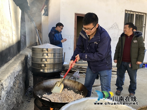 泸县援藏干部李文明:让党旗飘扬在雪域高原(图3) 泸县援藏干部李文明:让党旗飘扬在雪域高原(图3)