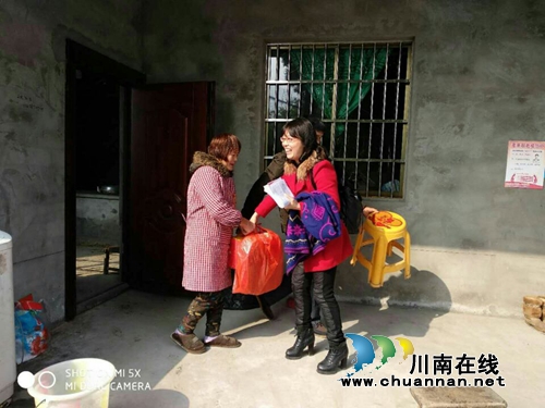 纳溪龙车镇小学扎实做好精准扶贫帮扶工作(图1) 纳溪龙车镇小学扎实做好精准扶贫帮扶工作(图1)