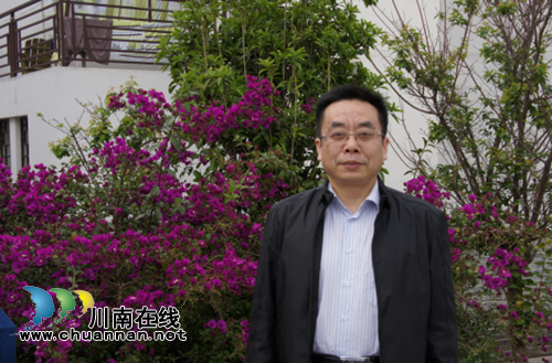 黄开贵: 带 着 小 弟 娃 看 电 影(美文欣赏)(图6) 黄开贵: 带 着 小 弟 娃 看 电 影(美文欣赏)(图6)