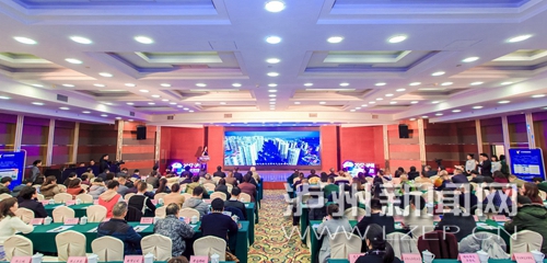 2017泸州互联网影响力发布盛典举行(图2) 2017泸州互联网影响力发布盛典举行(图2)