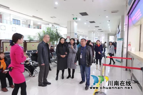 崇州市中医医院客人来西南医大中医院参观交流(图5) 崇州市中医医院客人来西南医大中医院参观交流(图5)