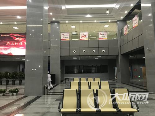泸州市人民医院沙茜院区门诊部正式投运(图2) 泸州市人民医院沙茜院区门诊部正式投运(图2)