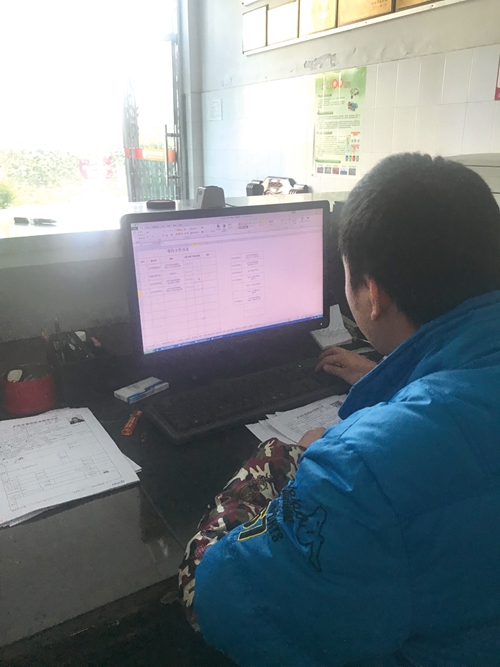 叙永女子10岁时离家盼寻亲 一个拥抱等了20年(图3) 叙永女子10岁时离家盼寻亲 一个拥抱等了20年(图3)