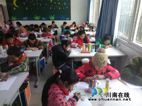纳溪龙车镇小学开展音体美监测预测工作(图1) 纳溪龙车镇小学开展音体美监测预测工作(图1)