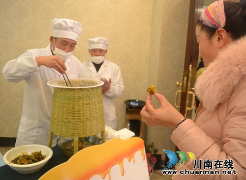 古蔺黄荆老林天然原生态蜂蜜新品限量上市(图3) 古蔺黄荆老林天然原生态蜂蜜新品限量上市(图3)