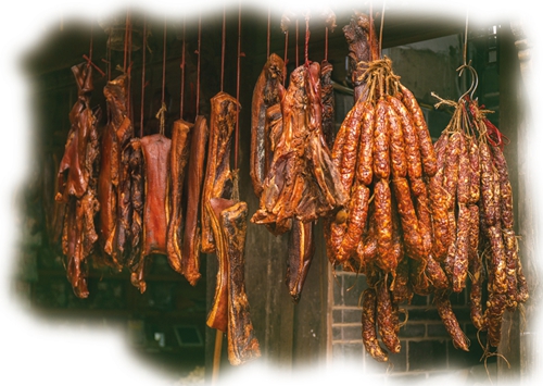 熏腊肉 灌香肠 腊味飘香年味浓(图1) 熏腊肉 灌香肠 腊味飘香年味浓(图1)