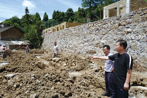 董红军:情暖百姓的“民心书记”(图8) 董红军:情暖百姓的“民心书记”(图8)