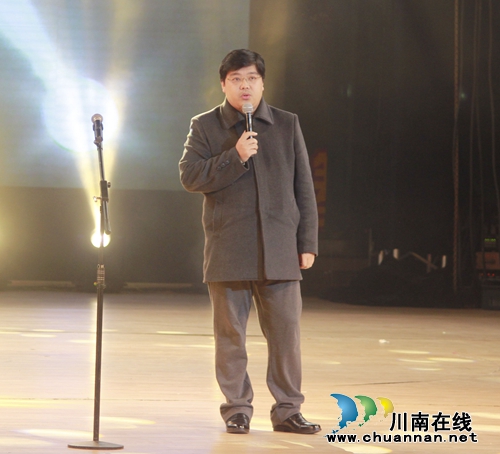 王铮亮柔情助力紫潭酱酒2018新年客户答谢会(图6) 王铮亮柔情助力紫潭酱酒2018新年客户答谢会(图6)