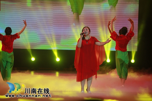 王铮亮柔情助力紫潭酱酒2018新年客户答谢会(图11) 王铮亮柔情助力紫潭酱酒2018新年客户答谢会(图11)