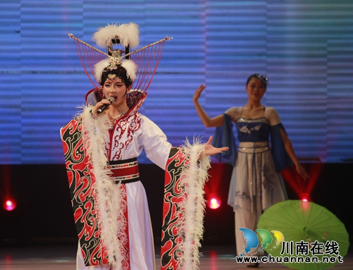 王铮亮柔情助力紫潭酱酒2018新年客户答谢会(图20) 王铮亮柔情助力紫潭酱酒2018新年客户答谢会(图20)