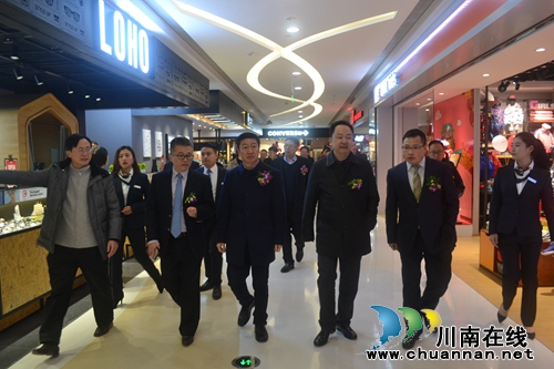 王者归来!泸州摩尔国际广场首届购物节启航(图7) 王者归来!泸州摩尔国际广场首届购物节启航(图7)