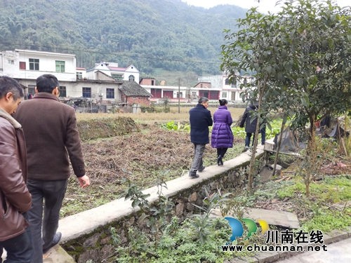 宜宾江安县五矿镇三举措推进全民禁种铲毒工作(图1) 宜宾江安县五矿镇三举措推进全民禁种铲毒工作(图1)