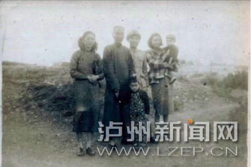相隔海峡两岸60多年&nbsp;六旬台湾老人大陆寻亲