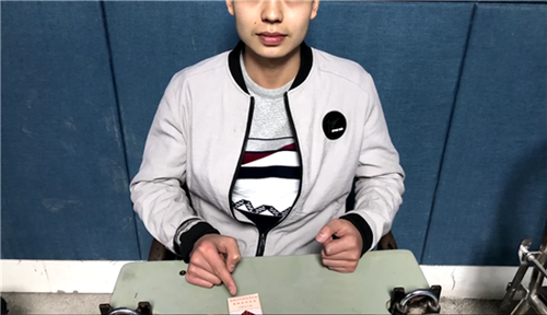 宜宾19岁男孩为打英雄联盟&nbsp;抢劫400元被拘