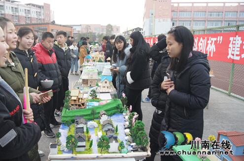 泸县建校举办第三届“科创杯”建筑模型制作大赛(图4)