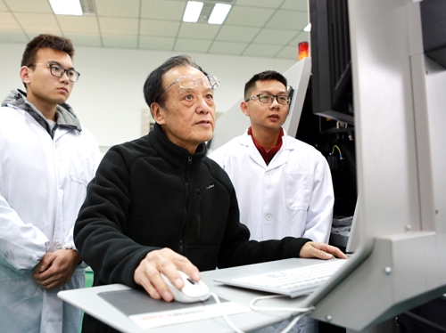 王泽山：“以身相许”火炸药&nbsp;弹道管孔写春秋(图1)