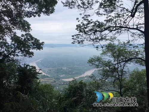 黄开贵：坡坡村第一书记（美文阅读）(图3)