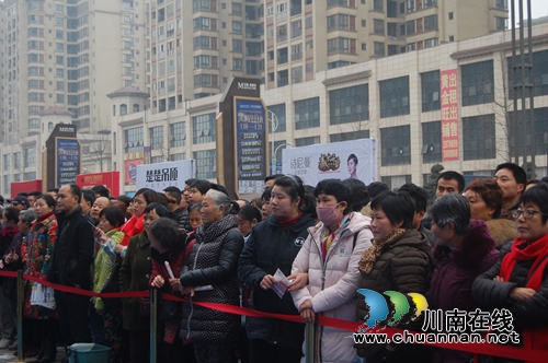 红星美凯龙江阳商场开航 启动城南核心商圈(图6) 红星美凯龙江阳商场开航 启动城南核心商圈(图6)