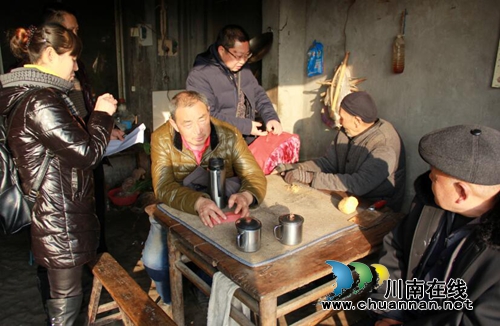 龙马潭区审计干部“走基层”走出作风新气象(图1)