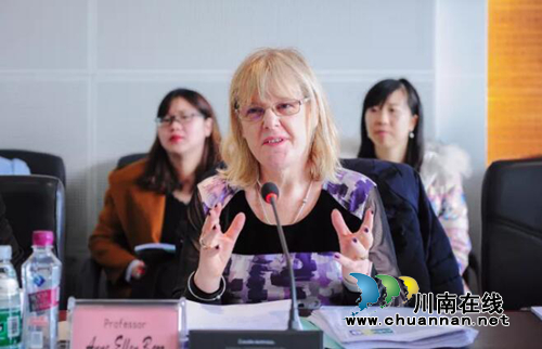 中英养老护理师资培训在西南医大附院圆满结业(图4) 中英养老护理师资培训在西南医大附院圆满结业(图4)