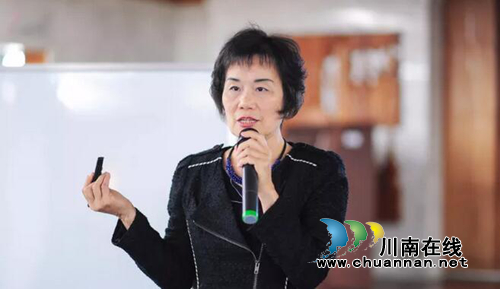 中英养老护理师资培训在西南医大附院圆满结业(图6) 中英养老护理师资培训在西南医大附院圆满结业(图6)