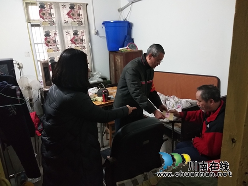 江阳区华阳街道开展“暖冬行•爱传递”志愿服务活动