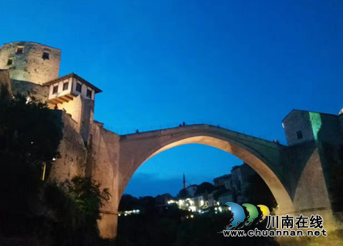 陈大刚：波黑的两座桥（异域风情）(图1)