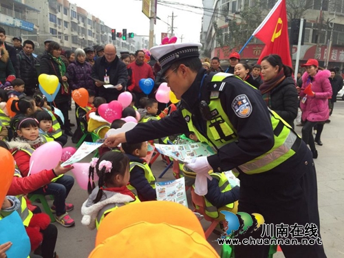 泸县玄滩派出所开展交通安全知识培训