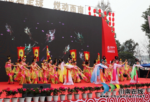 2018年泸州市春晚分会场走进川南临港片区(图1) 2018年泸州市春晚分会场走进川南临港片区(图1)