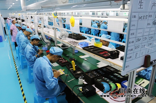 泸州龙马潭:策马扬鞭 跑出发展新高度(图2) 泸州龙马潭:策马扬鞭 跑出发展新高度(图2)