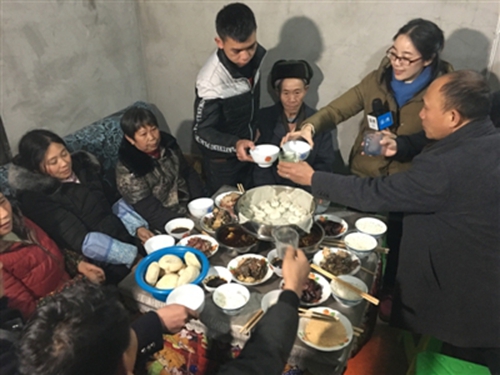 摩托“新军” 宜宾19岁农民工骑1600公里返乡(图3) 摩托“新军” 宜宾19岁农民工骑1600公里返乡(图3)