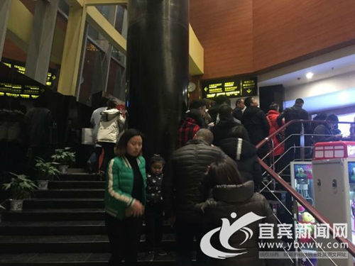 春节宜宾40万人进电影院&nbsp;热门影片一座难求(图1)