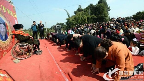走过一个世纪&nbsp;宜宾抗战老兵迎来百岁寿诞(图1)