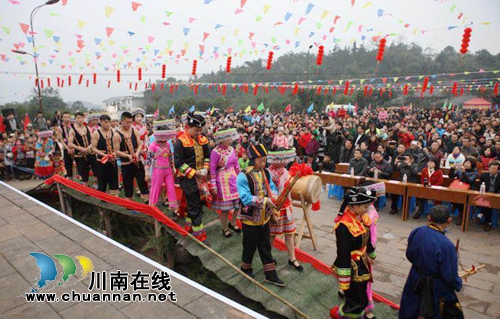 合江举行苗族“踩山节”&nbsp;欢乐中传承民俗文化(图19)