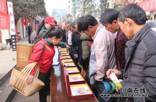 贵州盘州市双凤镇：聚焦“两会”禁毒安保宣传&nbsp;&nbsp;助推社会大局和谐稳定(图4)